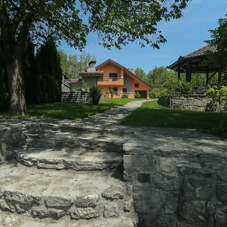 Paradise بيهاتش