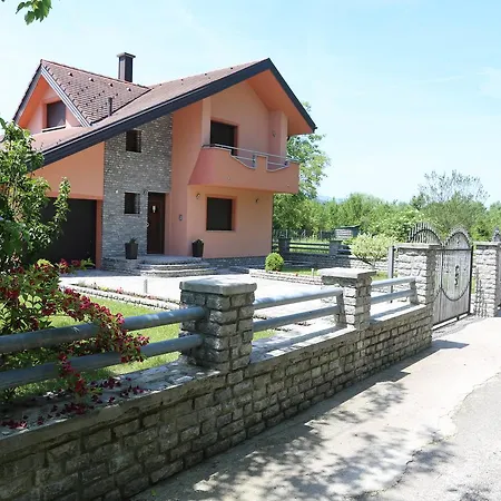 Paradise بيت للعطل *