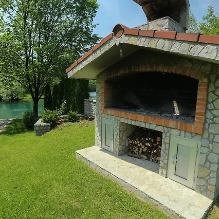 Paradise بيت للعطل بيهاتش